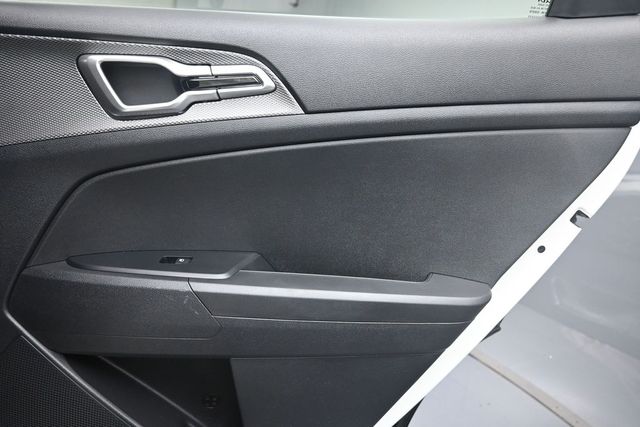 2025 Kia Sportage LX Hybrid - Photo 27