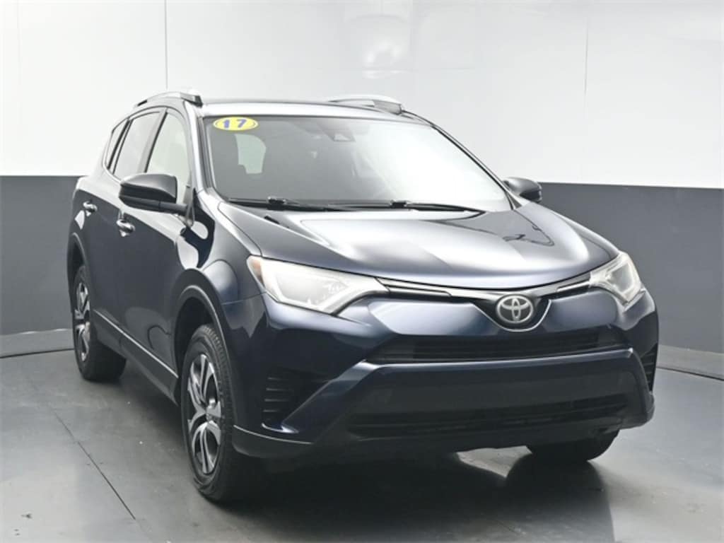 Used 2017 Toyota RAV4 LE SUV