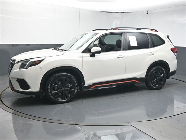 2022 Subaru Forester Sport photo 2