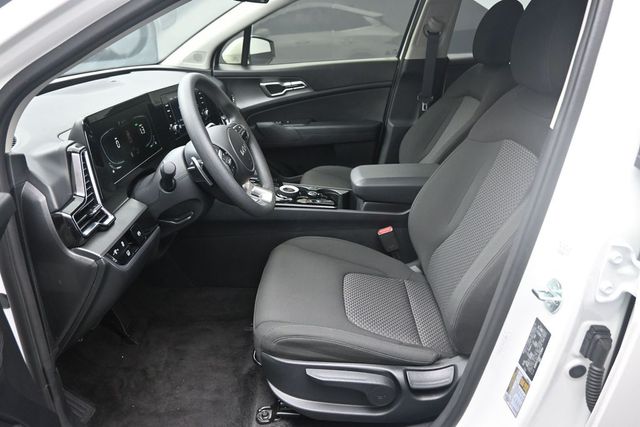 2025 Kia Sportage LX Hybrid - Photo 18