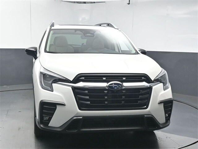 2026 Subaru Ascent Limited photo 3