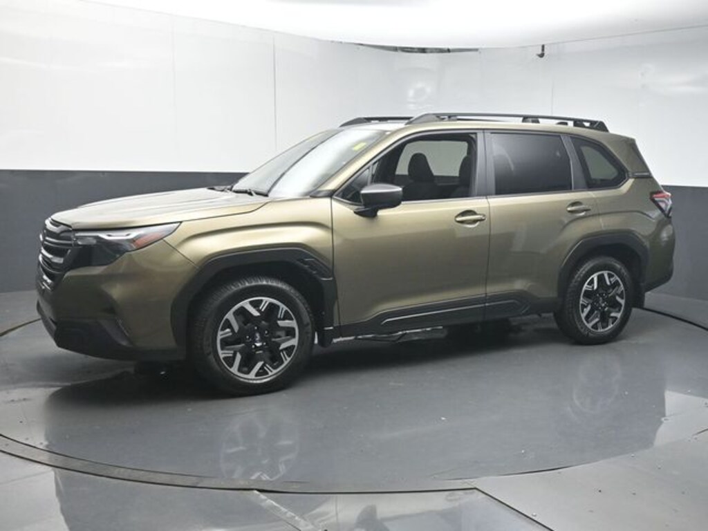 Used 2025 Subaru Forester Premium SUV