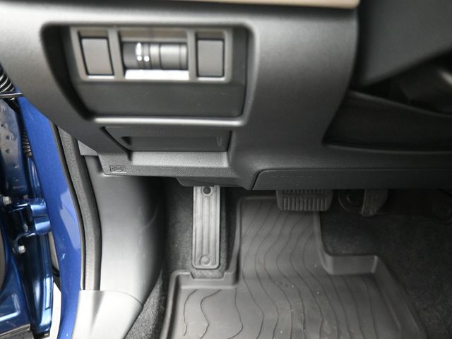 2026 Subaru Forester Base - Photo 16
