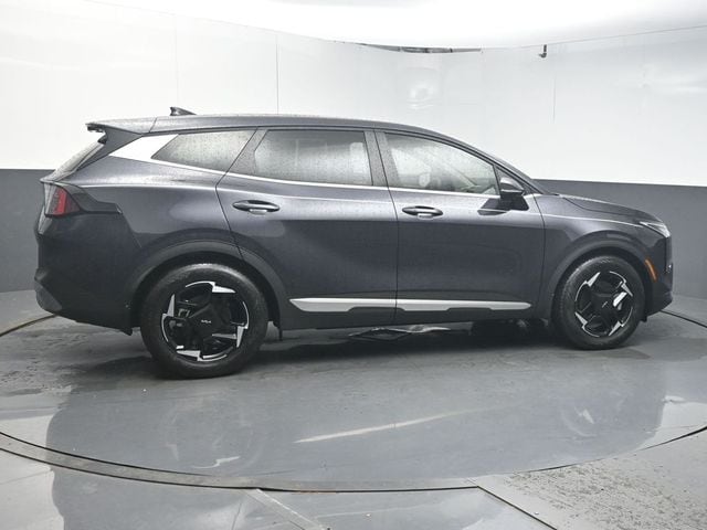 2026 Kia Sportage EX - Photo 8