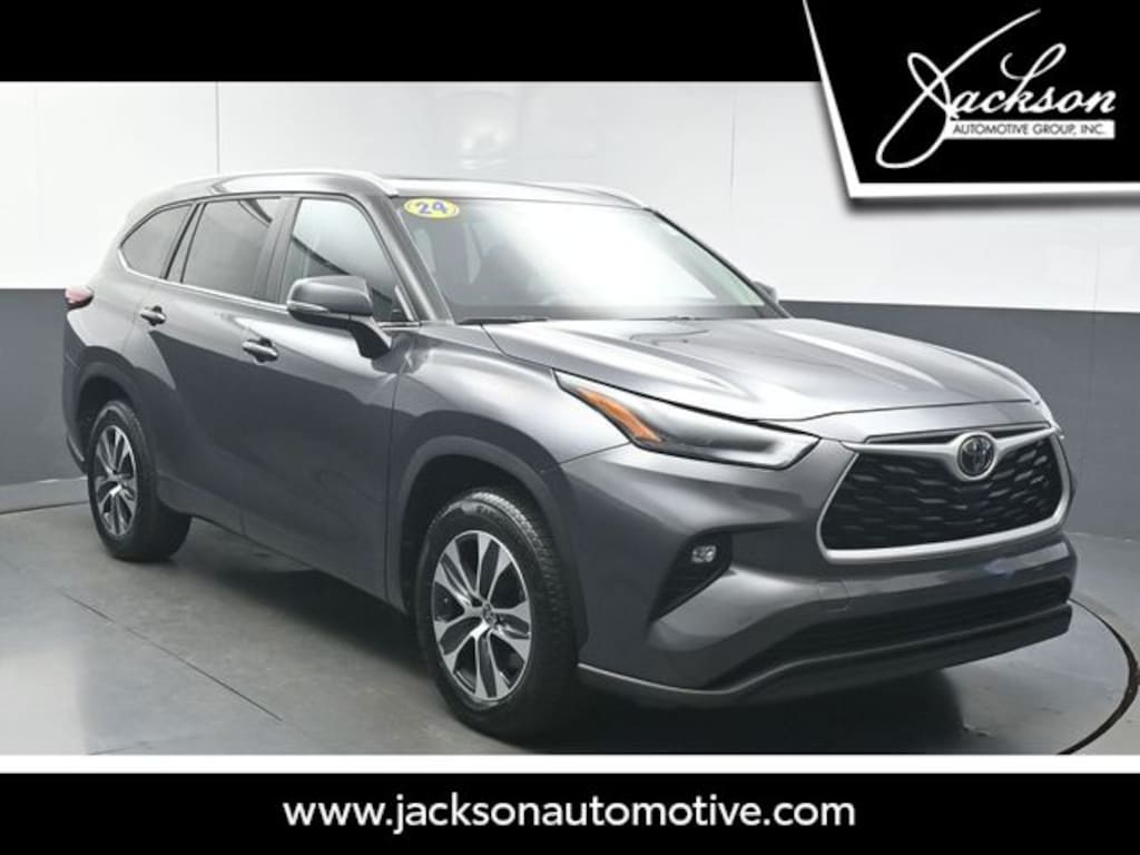 Used 2024 Toyota Highlander XLE SUV