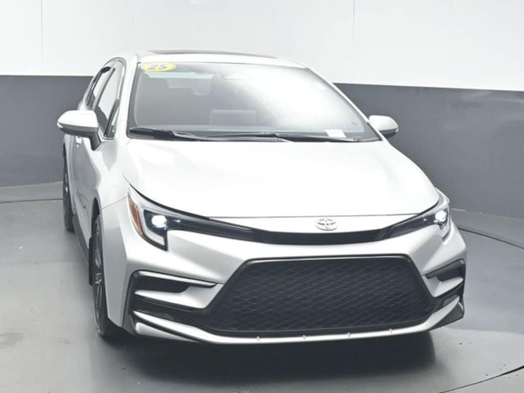 Used 2025 Toyota Corolla XSE Sedan