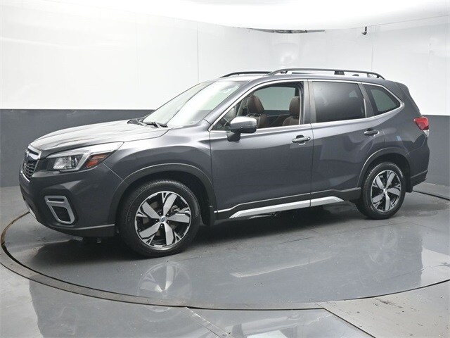 2020 Subaru Forester Touring photo 3