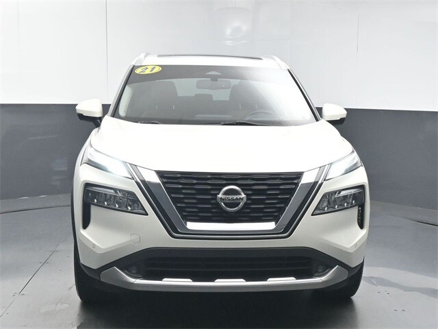 2021 Nissan Rogue Platinum photo 3