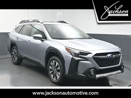 2025 Subaru Outback Touring SUV