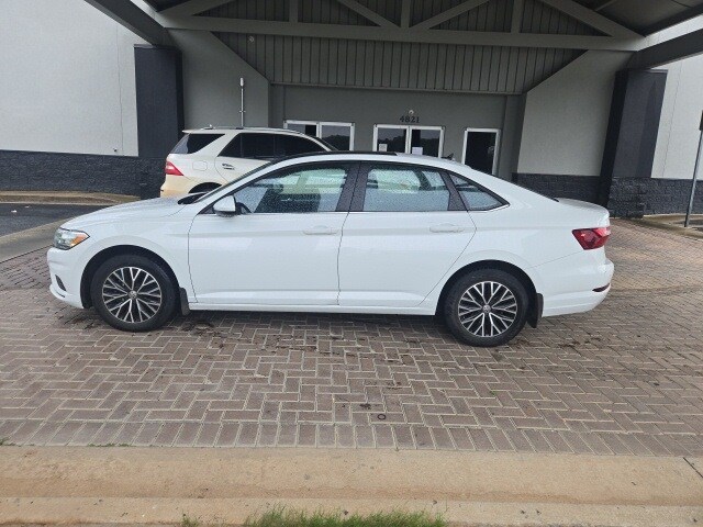 2021 Volkswagen Jetta 1.4T SE photo 2