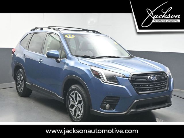 2022 Subaru Forester Premium's photo