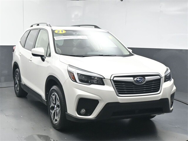 2021 Subaru Forester Premium photo 2