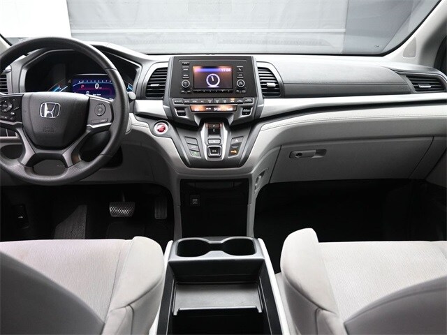 2019 Honda Odyssey LX photo 2