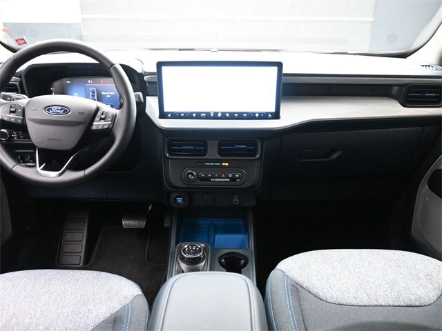 2025 Ford Maverick XLT photo 2