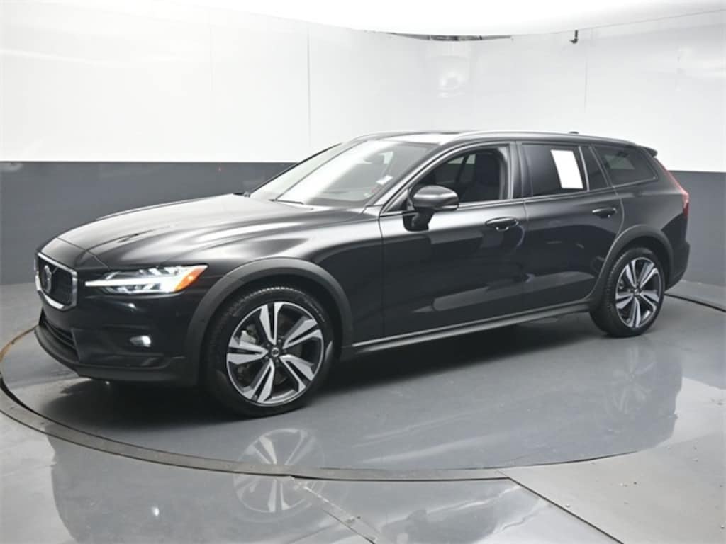 Certified 2024 Volvo V60 Cross Country B5 Plus Wagon
