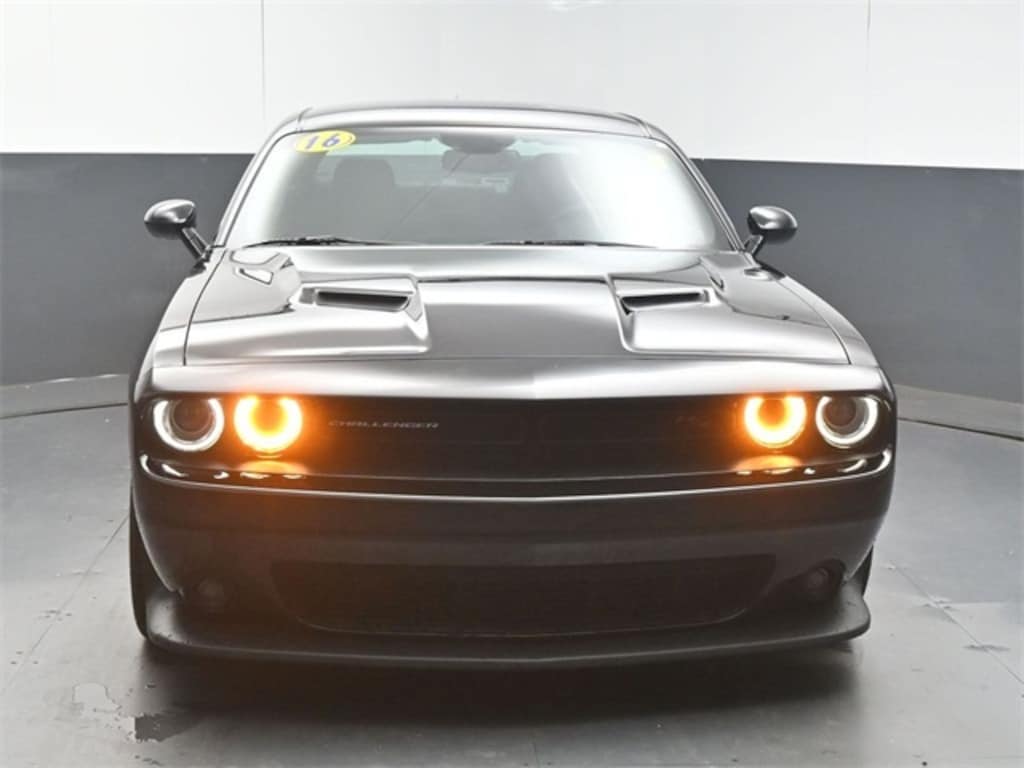Used 2016 Dodge Challenger R/T Scat Pack Coupe