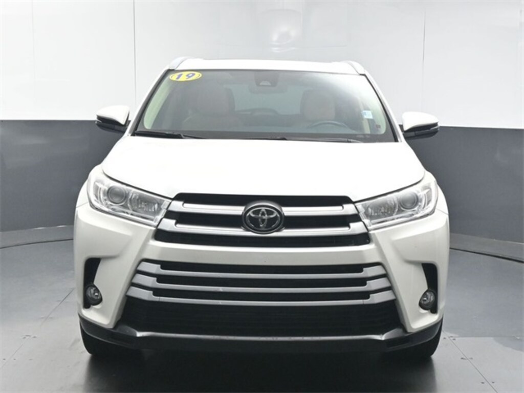 Used 2019 Toyota Highlander XLE SUV