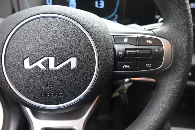 2025 Kia Sportage LX Hybrid - Photo 14