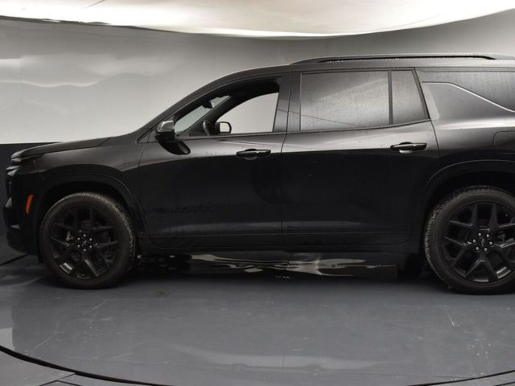 Used 2026 Chevrolet Traverse RS SUV