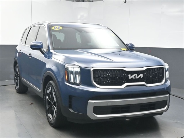 2023 Kia Telluride EX photo 2