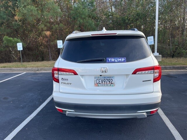 2021 Honda Pilot Touring photo 3