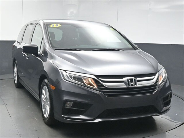 2019 Honda Odyssey LX photo 3