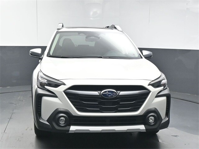 2025 Subaru Outback Touring photo 2