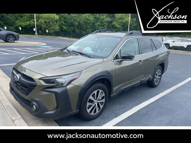 2024 Subaru Outback Premium's photo