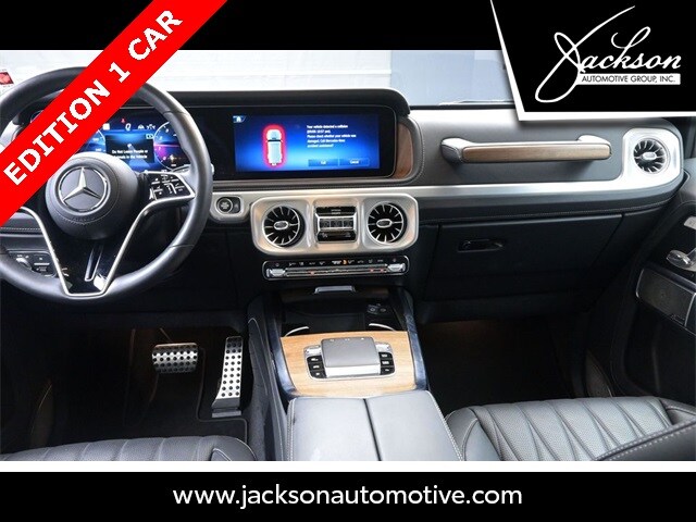 2025 Mercedes Benz G 550 photo 2