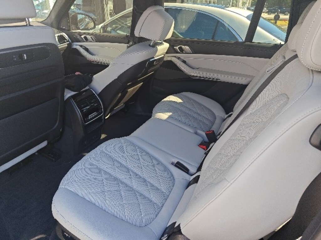 Used 2023 BMW X7 xDrive40i SUV