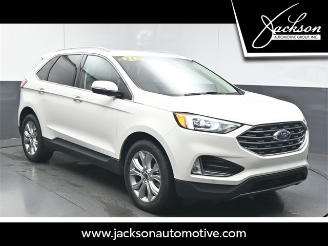 2021 Ford Edge Titanium's photo