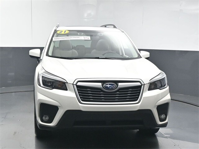 2021 Subaru Forester Premium photo 3