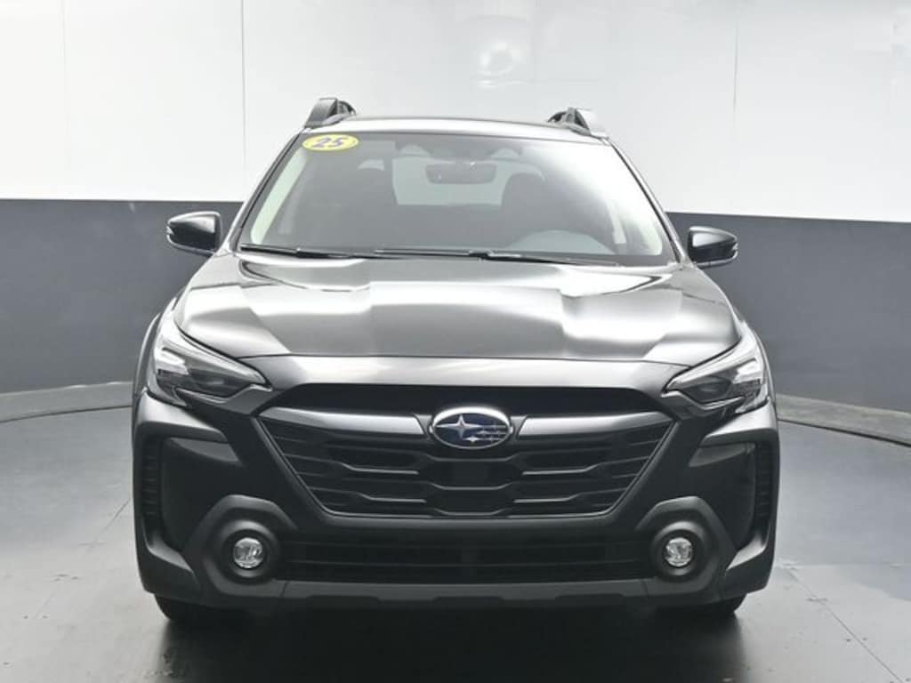 Used 2025 Subaru Outback Premium SUV