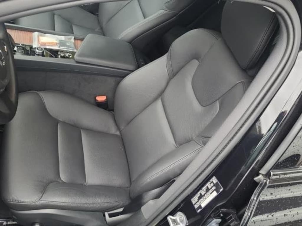 Certified 2024 Volvo V60 Cross Country B5 Plus Wagon