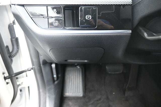 2025 Kia Sportage LX Hybrid - Photo 16