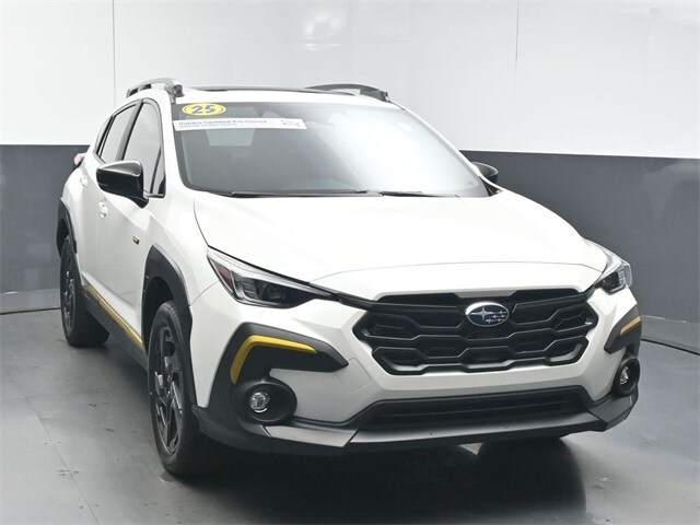 2025 Subaru Crosstrek Sport photo 2