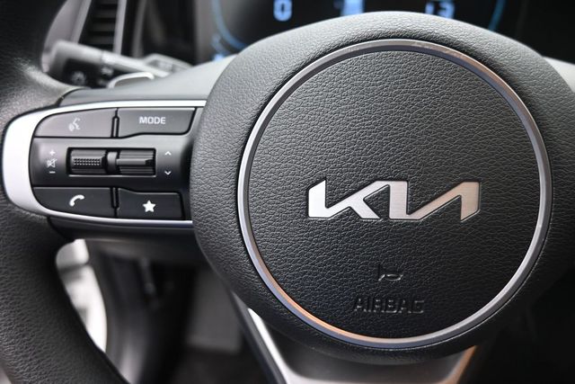2025 Kia Sportage LX Hybrid - Photo 15
