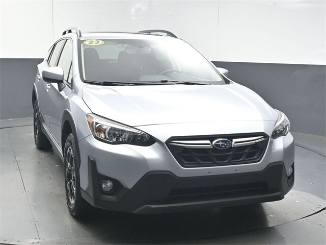 2023 Subaru Crosstrek Premium photo 2
