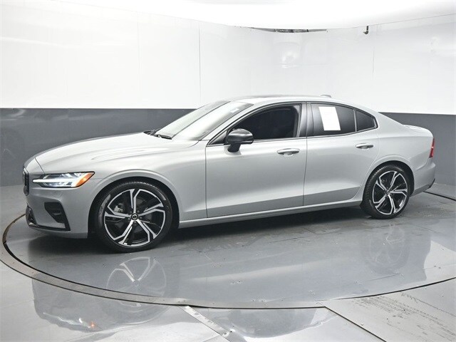 2024 Volvo S60 B5 Core photo 4