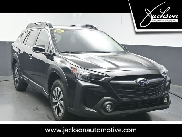 2025 Subaru Outback Premium's photo