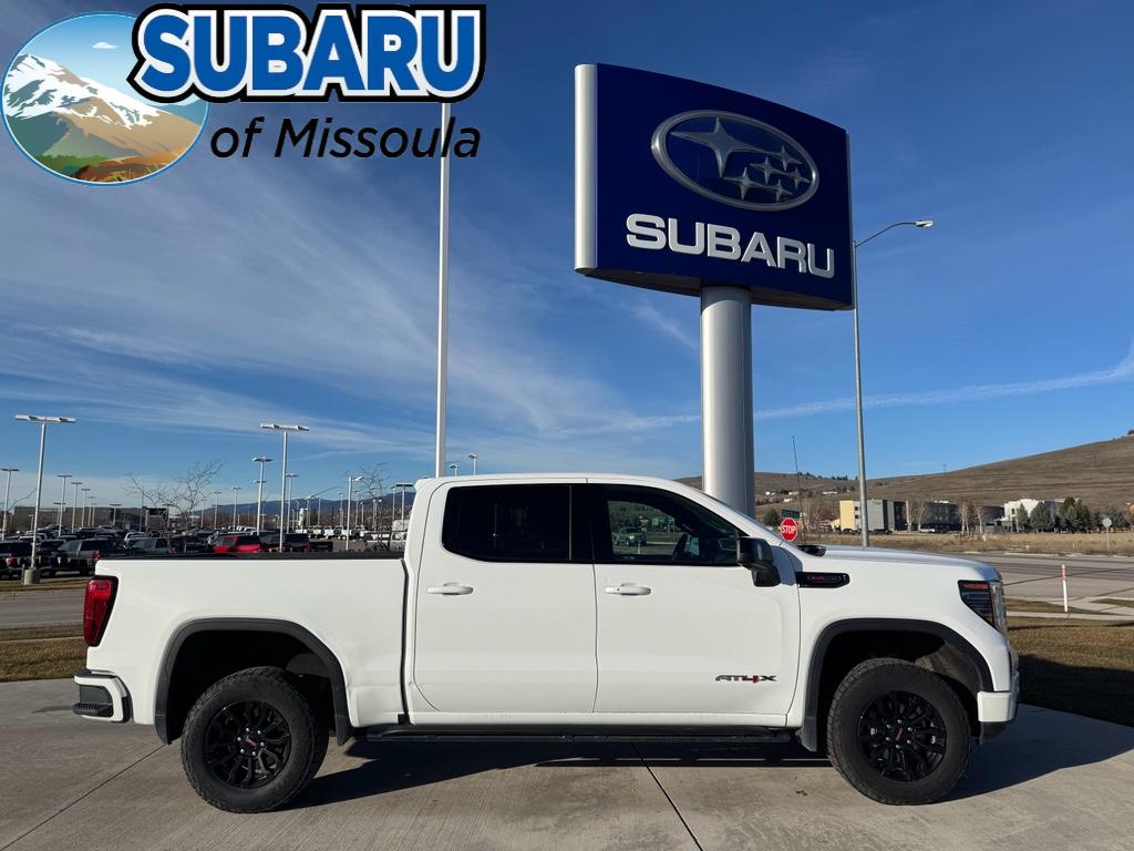 2022 GMC Sierra 4WD Crew Cab Short Box AT4X's photo