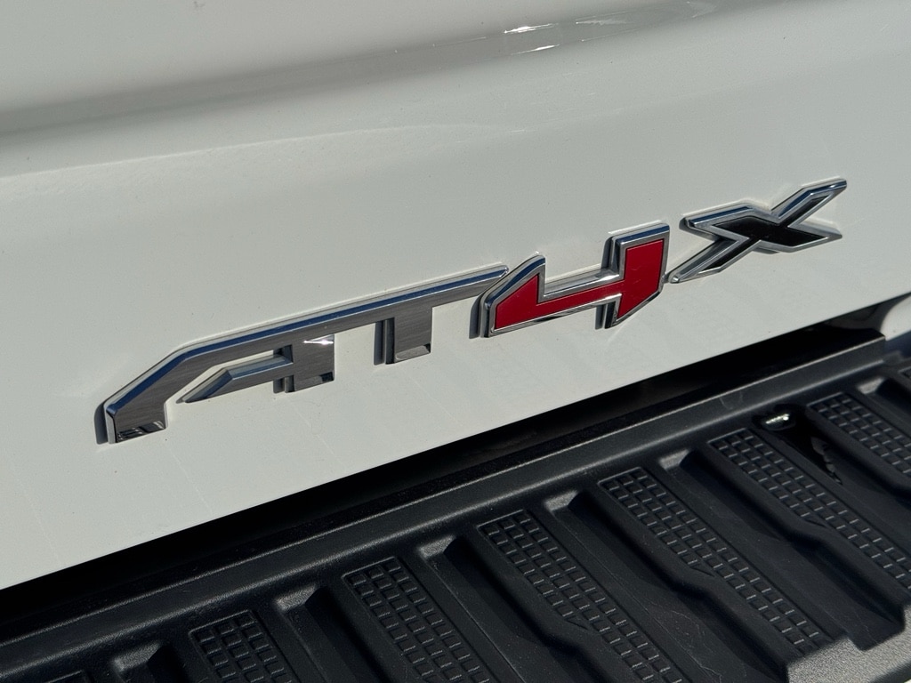 2022 GMC Sierra 1500 AT4X - Photo 10
