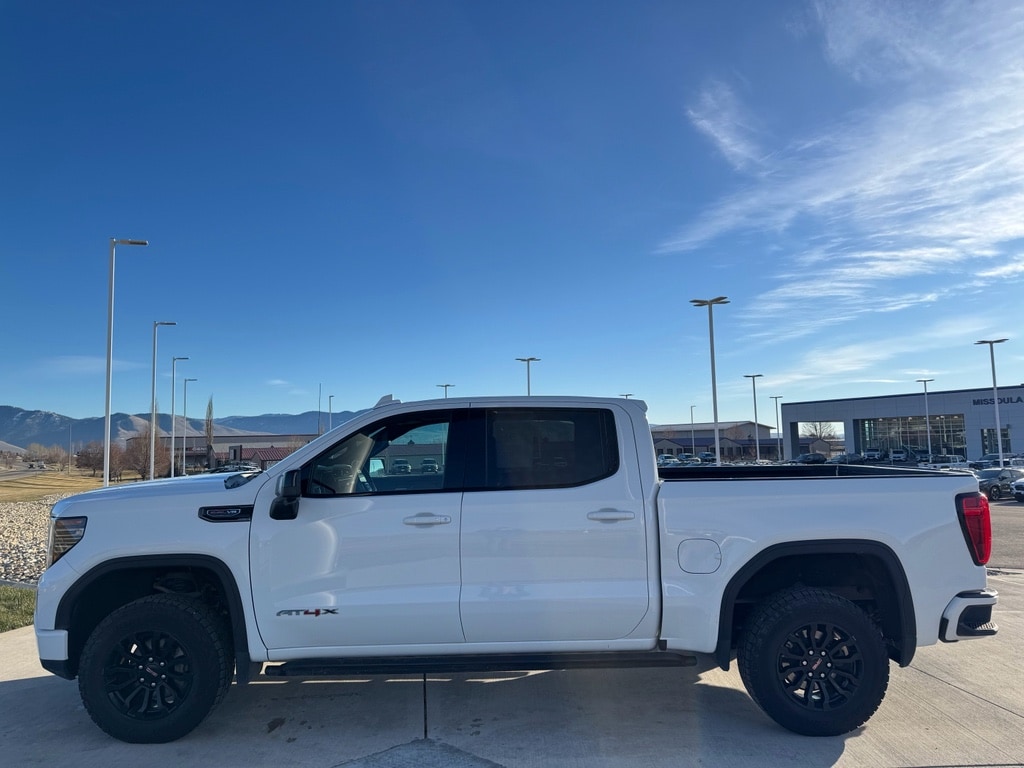 2022 GMC Sierra 1500 AT4X - Photo 6