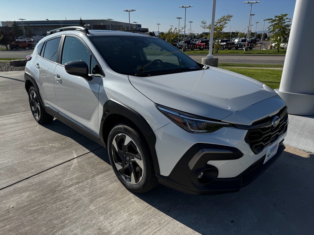 2025 Subaru Crosstrek Limited photo 2