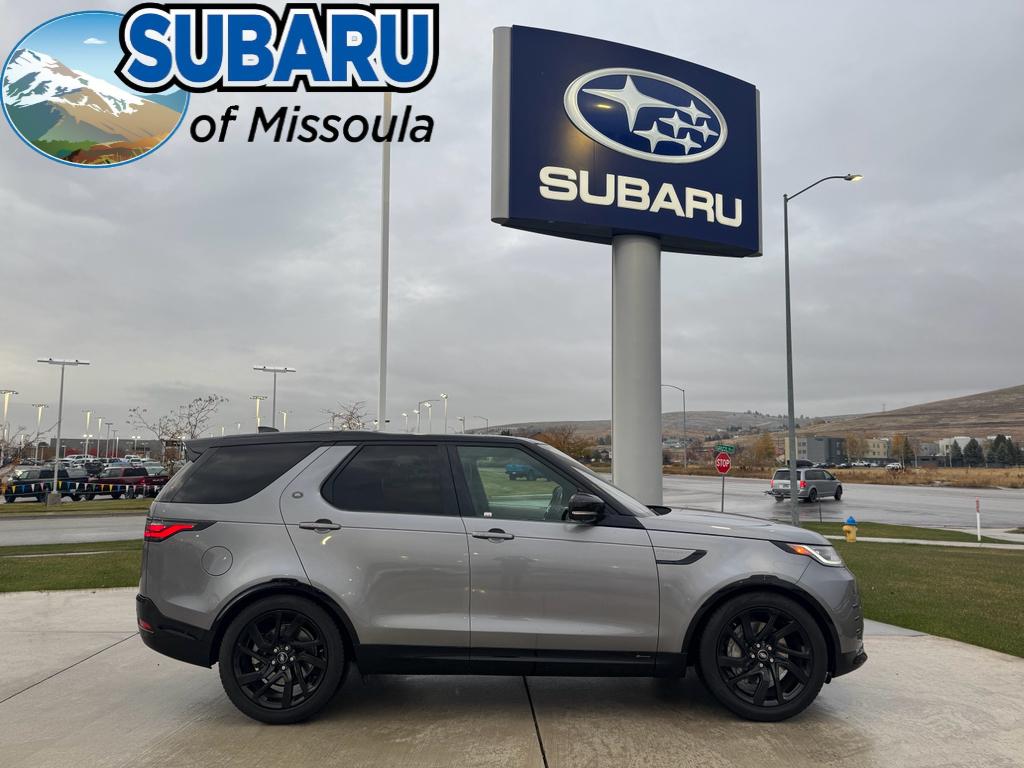 2021 Land Rover Discovery S R Dynamic's photo