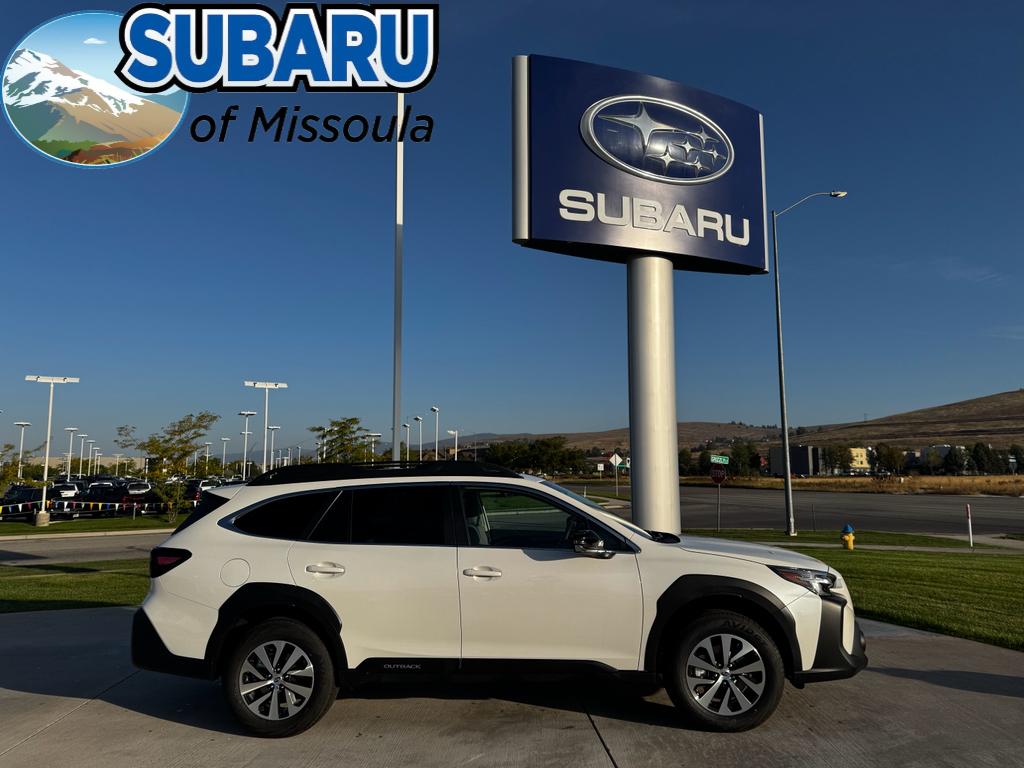 2025 Subaru Outback Premium's photo