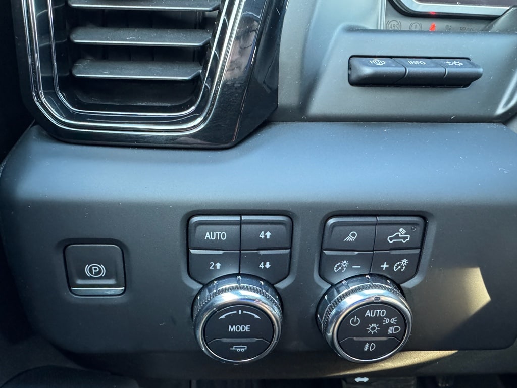 2022 GMC Sierra 1500 AT4X - Photo 20