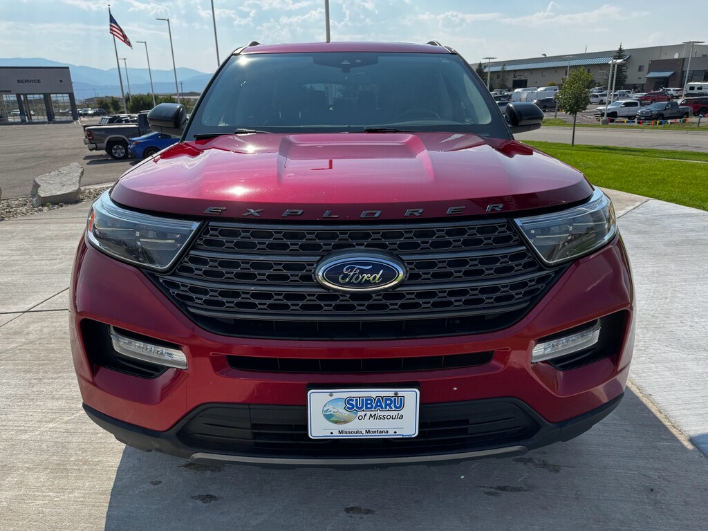 2022 Ford Explorer XLT photo 3