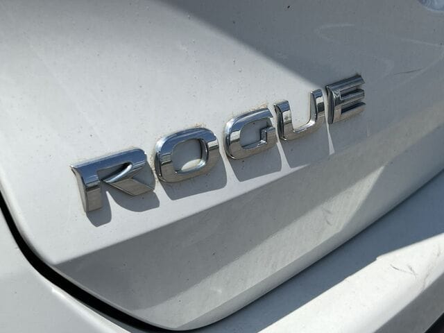 2014 Nissan Rogue SL 8