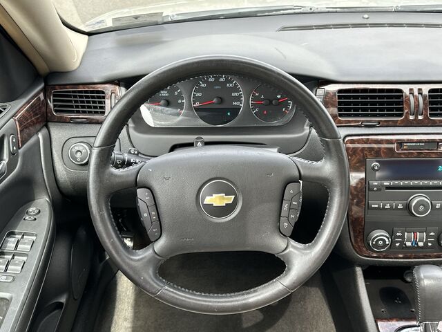 2012 Chevrolet Impala LTZ 19